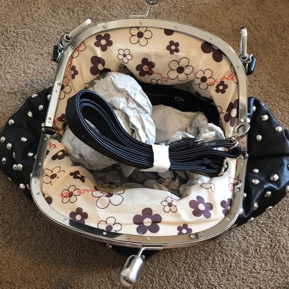 Purse - Picture 3 of 3